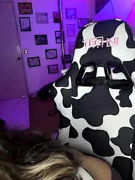 AhriSteele online show from 02/10/26, 04:49