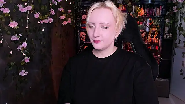AsheLucker online show from 06/10/26, 06:45