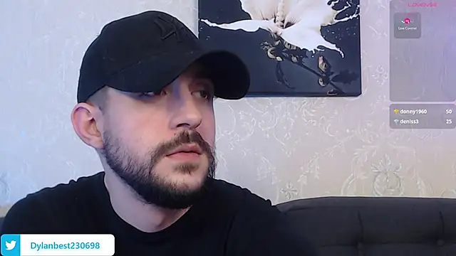 Snapshot of Dylan_Best chatting on 02/12/25, 02:56 Dylan Best online show from 02/12/25, 02:56