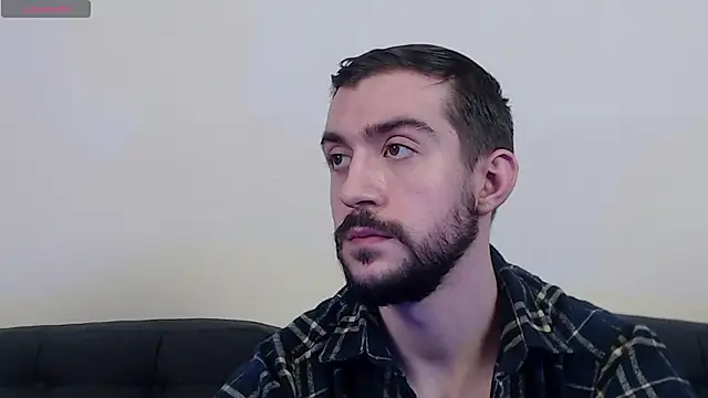 Snapshot of Dylan_Best chatting on 02/24/25, 11:41 Dylan Best online show from 02/24/25, 11:41