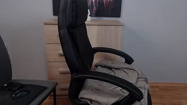 Snapshot of Dylan_Best chatting on 03/16/25, 08:32 Dylan Best online show from 03/16/25, 08:32