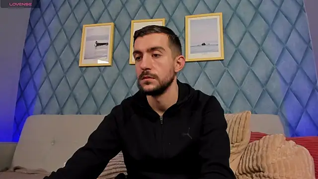 Snapshot of Dylan_Best chatting on 03/19/25, 07:40 Dylan Best online show from 03/19/25, 07:40