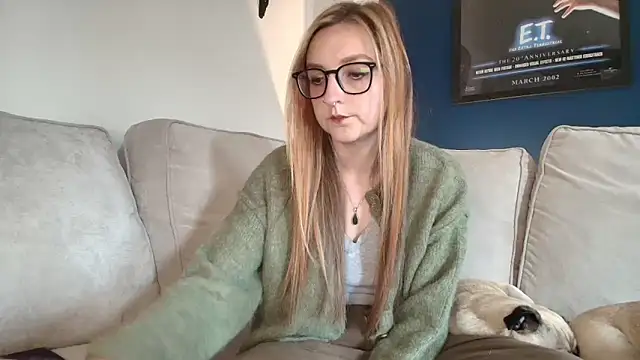 Snapshot of short_sweetpea chatting on 10/01/25, 01:28 short sweetpea online show from 10/01/25, 01:28