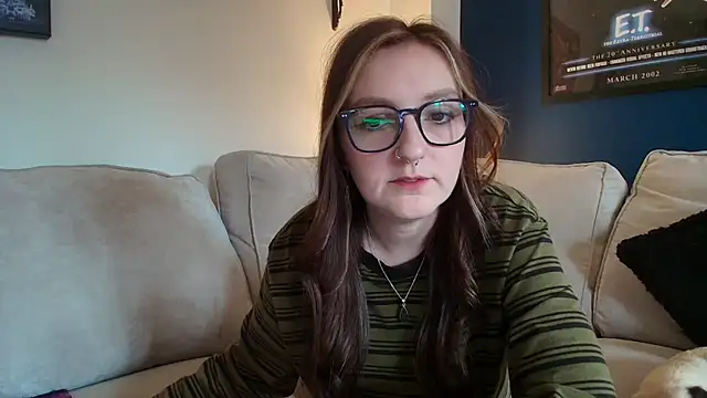 Snapshot of short_sweetpea chatting on 11/03/25, 09:32 short sweetpea online show from 11/03/25, 09:32