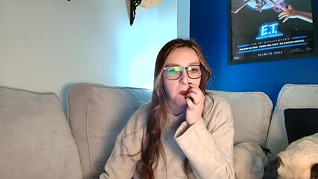 Snapshot of short_sweetpea chatting on 12/01/25, 04:01 short sweetpea online show from 12/01/25, 04:01