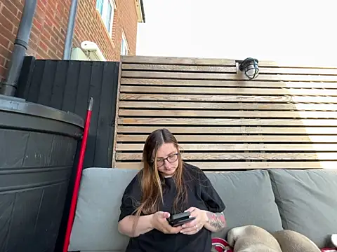 short sweetpea online show from 05/22/26, 03:50