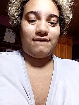 Hilarybunnyy online show from 02/01/26, 08:07