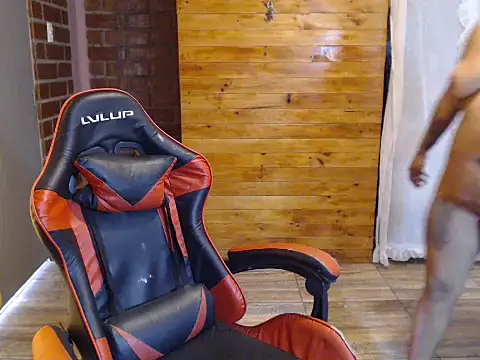 Hilarybunnyy online show from 03/14/26, 02:11