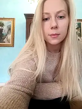 Prettierkate online show from 12/15/25, 08:51