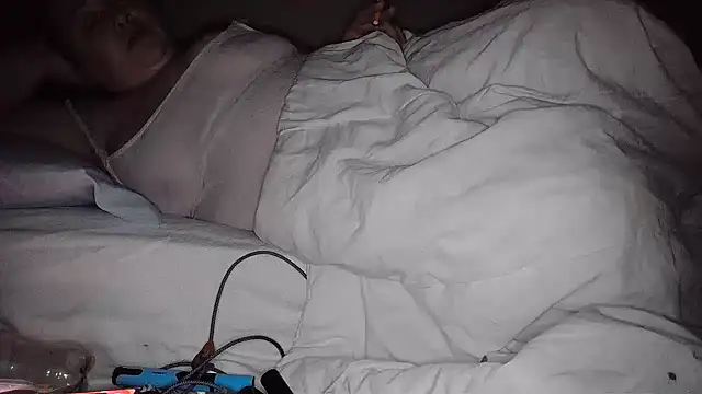 atlwebbie75 online show from 02/22/26, 10:47