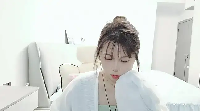 Sunset glow online show from 03/15/25, 02:23