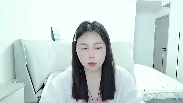 Sunset glow online show from 10/19/25, 02:50