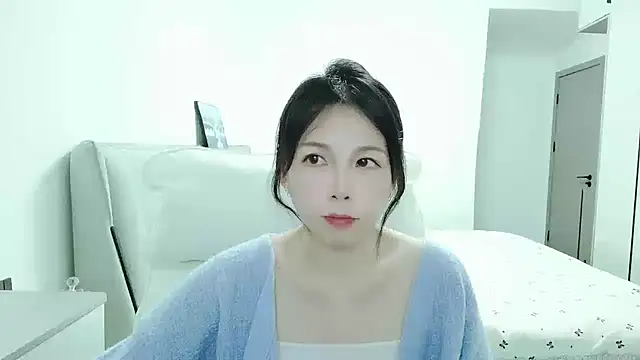 Sunset glow online show from 10/24/25, 03:30