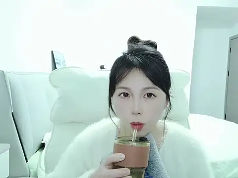 Sunset glow online show from 11/25/25, 02:28