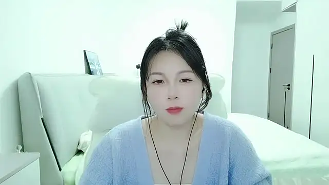 Sunset glow online show from 12/16/25, 03:00