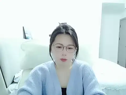 Snapshot of Sunset_glow chatting on 03/30/26, 03:24 Sunset glow online show from 03/30/26, 03:24