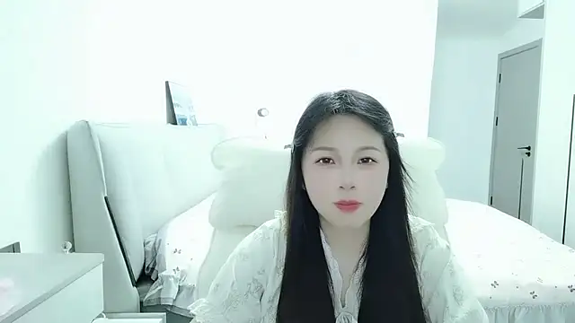 Snapshot of Sunset_glow chatting on 05/19/26, 02:07 Sunset glow online show from 05/19/26, 02:07