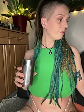 MenaDreadfull online show from 03/12/26, 07:20