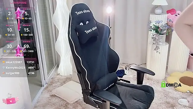 Snapshot of Happy_Kitty chatting on 03/09/25, 12:10 Happy Kitty online show from 03/09/25, 12:10