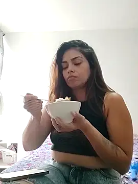 Ivanna2 online show from 03/18/25, 06:59