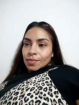 Ivanna2 online show from 12/14/25, 01:33