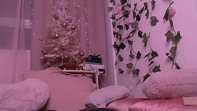 Snapshot of darkcandy666 chatting on 12/18/25, 01:33 darkcandy666 online show from 12/18/25, 01:33