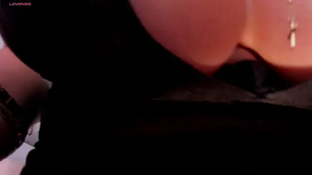 VictoriaLeia online show from 01/03/25, 06:22