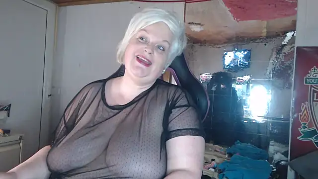 sexychazza16 online show from 12/04/24, 07:34