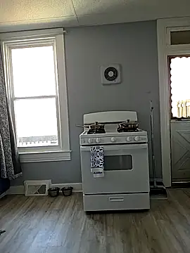 Snapshot of Nikkierosee chatting on 11/14/25, 05:11 Nikkierosee online show from 11/14/25, 05:11