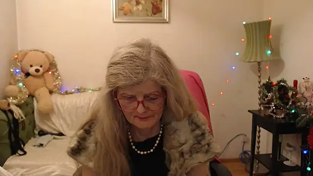 Snapshot of BlairFort chatting on 12/31/24, 02:25 BlairFort online show from 12/31/24, 02:25