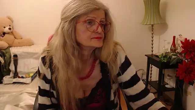 Snapshot of BlairFort chatting on 01/07/25, 05:31 BlairFort online show from 01/07/25, 05:31