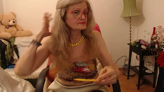 Snapshot of BlairFort chatting on 02/04/25, 07:00 BlairFort online show from 02/04/25, 07:00