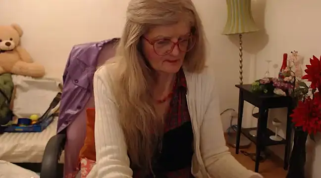 Snapshot of BlairFort chatting on 02/10/25, 03:42 BlairFort online show from 02/10/25, 03:42