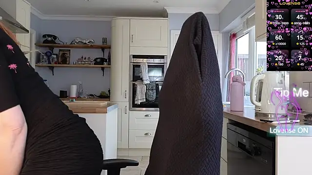 stripmequick online show from 03/25/26, 11:05