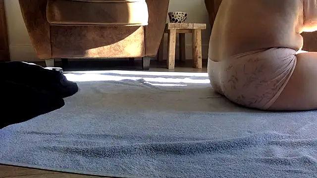 Snapshot of Kbimpakt chatting on 10/02/25, 09:05 Kbimpakt online show from 10/02/25, 09:05