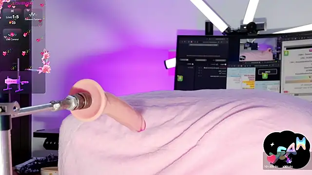 Scarlett-Smile online show from 02/04/25, 11:38