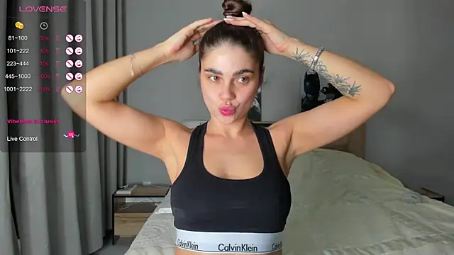 Bella Foryou online show from 12/14/25, 11:09