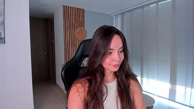 Snapshot of AnnieHallX chatting on 08/02/26, 07:45 AnnieHallX online show from 08/02/26, 07:45