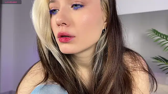  blowjob queen online show from 06/14/26, 10:23