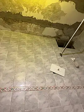 Snapshot of Alicbranca chatting on 10/09/25, 05:27 Alicbranca online show from 10/09/25, 05:27