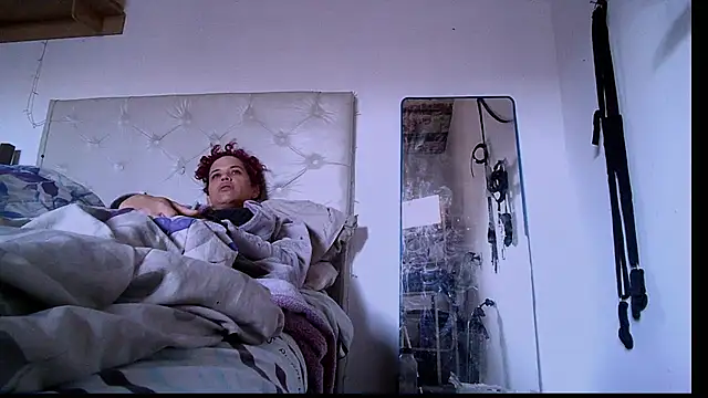 Snapshot of Alicbranca chatting on 10/29/25, 10:39 Alicbranca online show from 10/29/25, 10:39