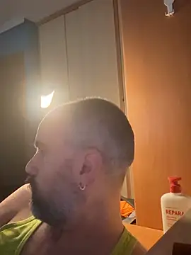 pollito1985 2 online show from 02/08/26, 04:54