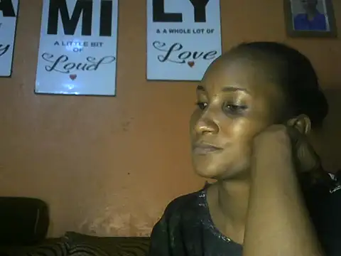 Snapshot of Athena_2019 chatting on 07/30/26, 04:06 Athena 2019 online show from 07/30/26, 04:06