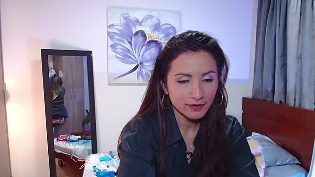 vanessabrown  online show from 03/11/25, 06:41