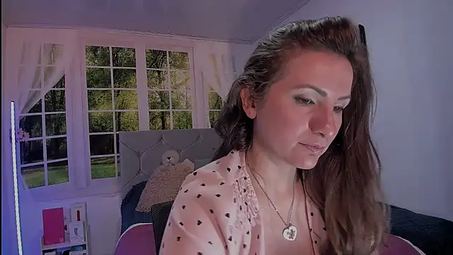 vanessabrown  online show from 03/28/26, 03:11