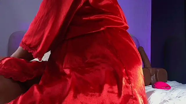 sofi decker online show from 11/12/25, 12:27