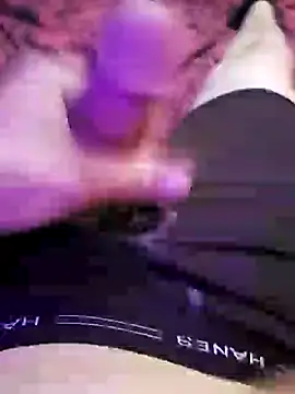 Snapshot of MrDaRkO_420 chatting on 02/09/25, 08:45 MrDaRkO 420 online show from 02/09/25, 08:45