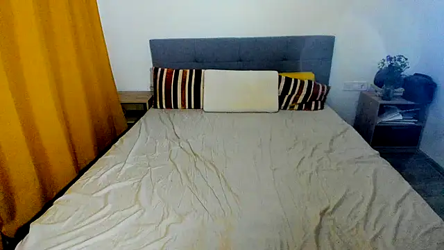 Snapshot of pinupmod chatting on 09/13/25, 10:20 pinupmod online show from 09/13/25, 10:20