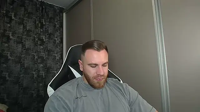 Snapshot of Thori92 chatting on 12/26/24, 06:33 Thori92 online show from 12/26/24, 06:33