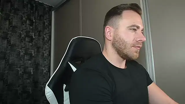 Snapshot of Thori92 chatting on 01/14/25, 08:59 Thori92 online show from 01/14/25, 08:59